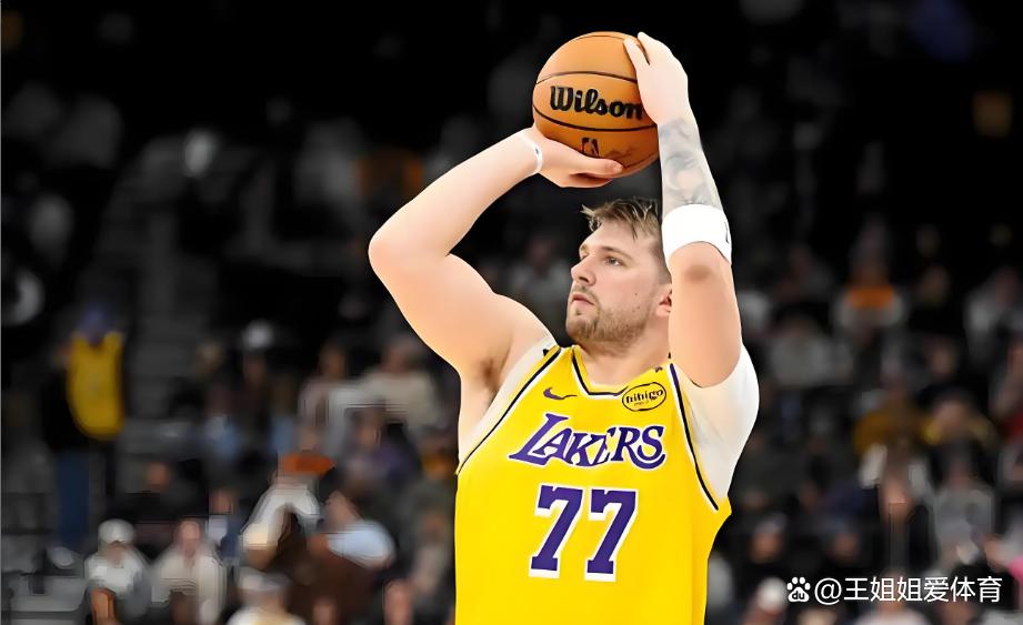 问鼎-包含东契奇新星回归赛场表现惊艳，快船未来可期！的词条