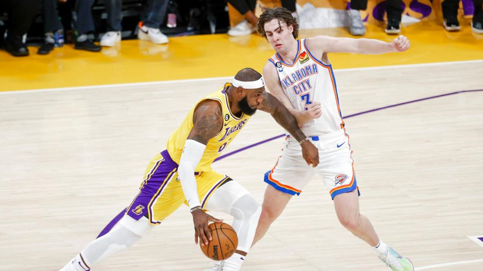 问鼎娱乐-关于詹姆斯关键节点爆冷，巴黎圣日耳曼带队取胜！的信息